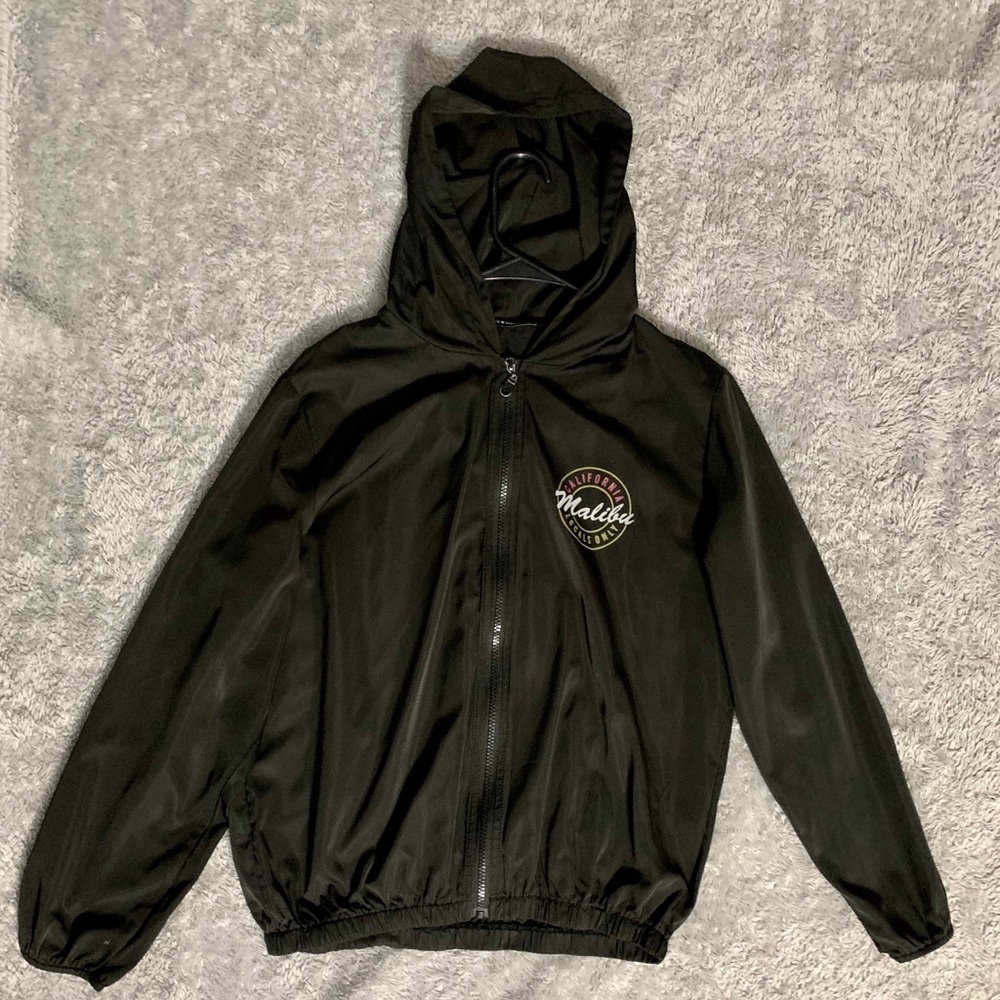 BRANDY MELVILLE WINDBREAKER